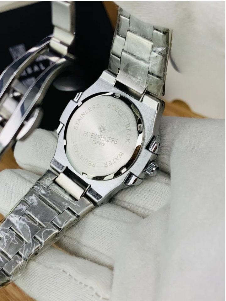 Nautilus Model | Two Tone Black