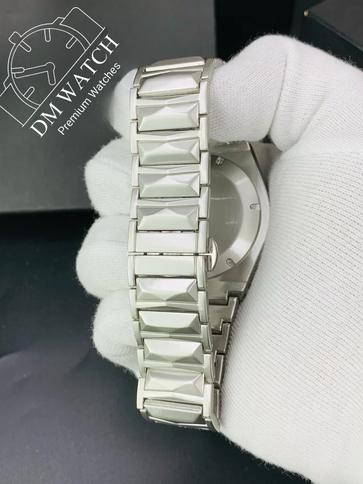 Diamond Cut | Date Adjustment | Texture Chain |Silver Sky Blue