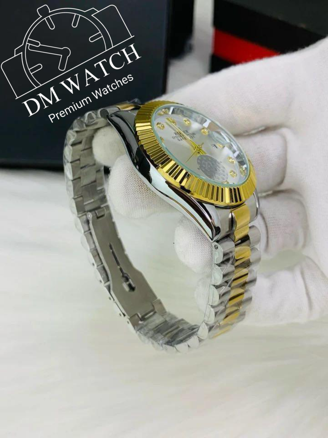 Cut Reg Stone Model | Two Tone White