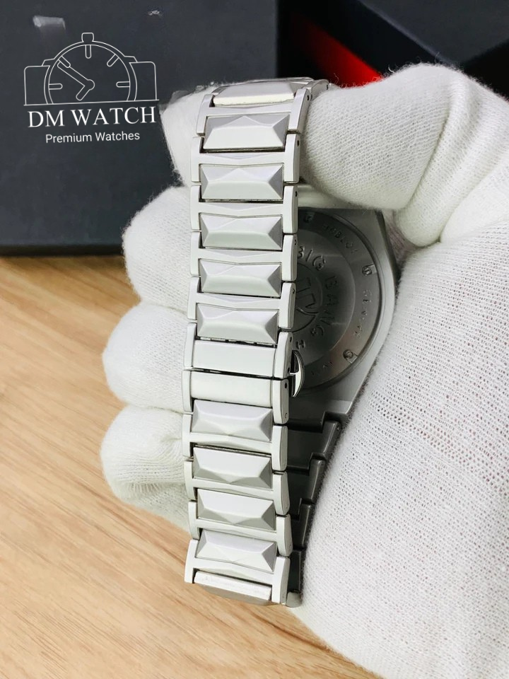 HB Plain Diamond Model | Silver Black